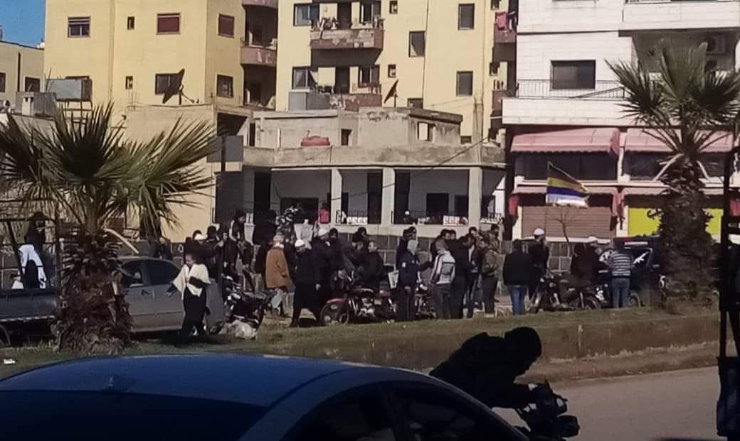 "نحن مش قطاع طرق".. تواصل الاح...