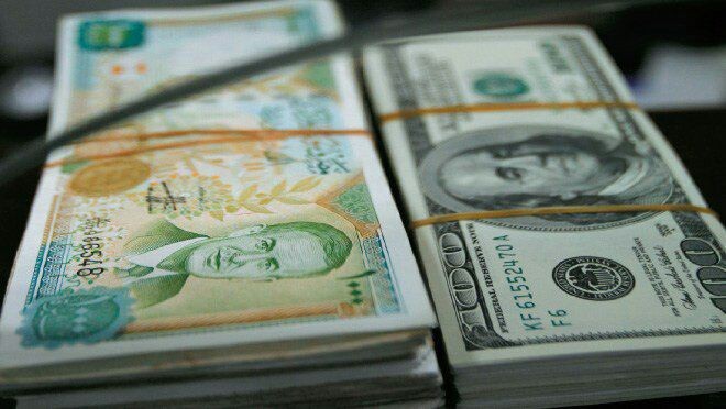 تراجع كبير بسعر صرف الليرة الس...