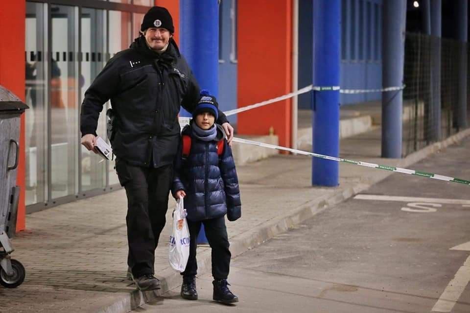طفل سوري يصل سلوفاكيا برحلة طو...