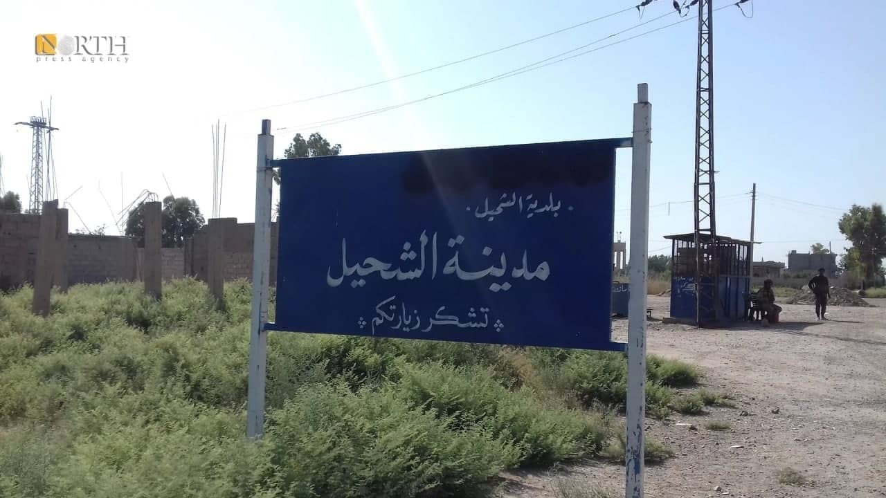 النظام يقصف بلدة شرق ديرالزور