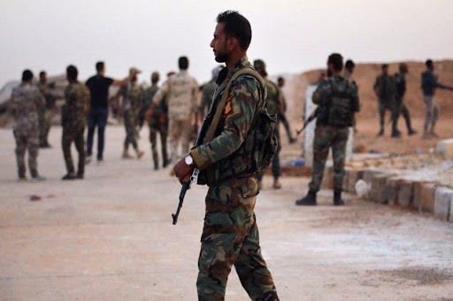 "قسد" تعتقل شخصين غربي الرقة