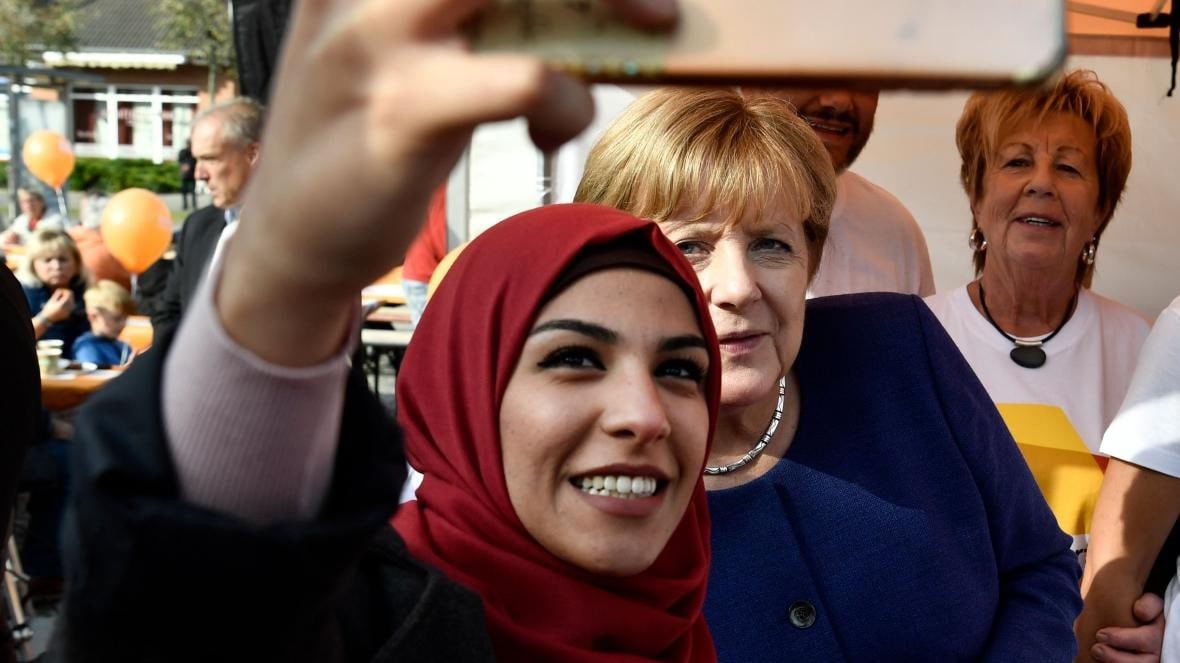 السوريون في صدارة المجنسين بمق...