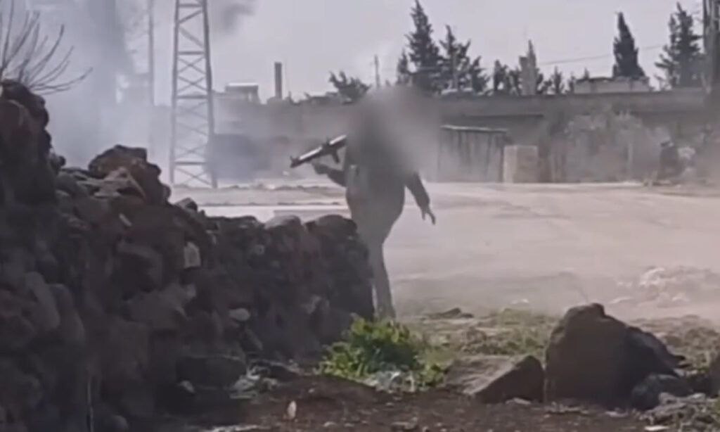 بذريعة "داعش".. النظام ينشر تع...