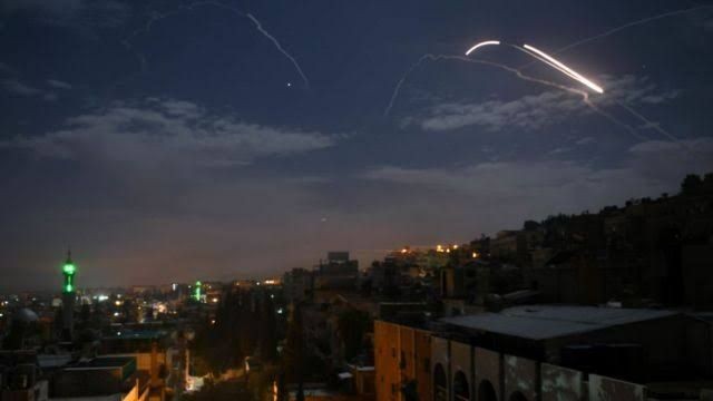 قتلى وجرحى للنظام بقصف إسرائيل...