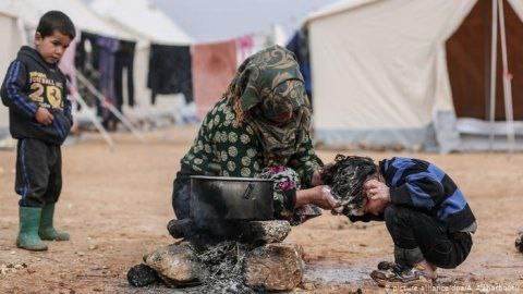 تقرير يوضح ارتفاع نسبة حد الفق...