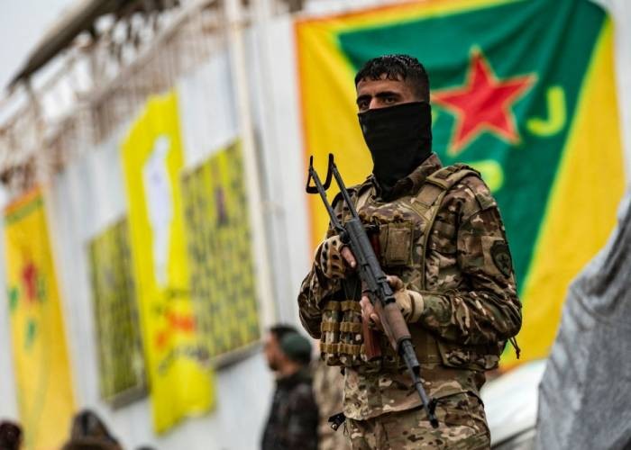 "قسد" تعتقل 36 شخصاً بتهمة الت...