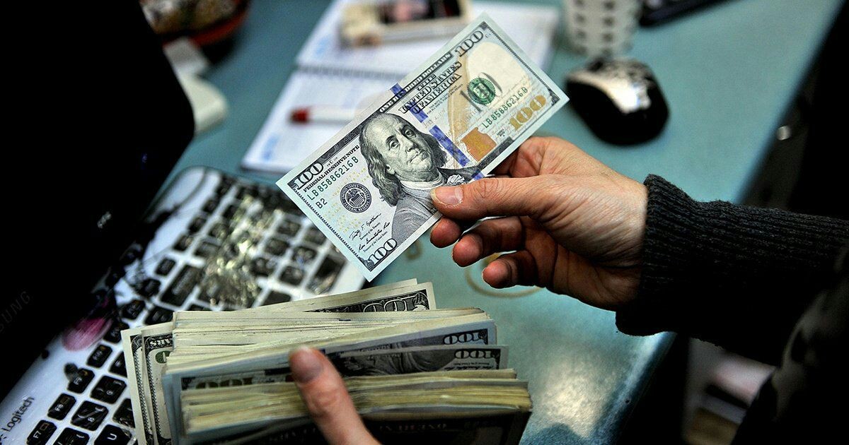 تراجع في سعر صرف الليرة السوري...