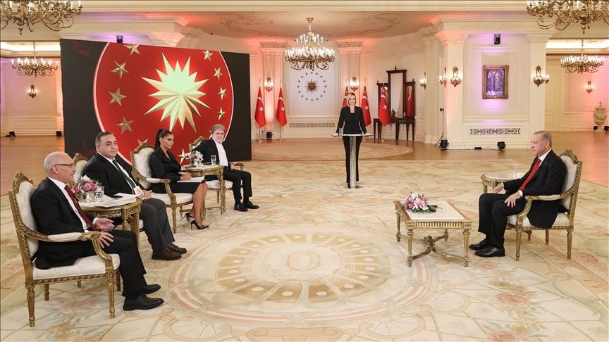 الرئيس التركي يطالب أمريكا ورو...