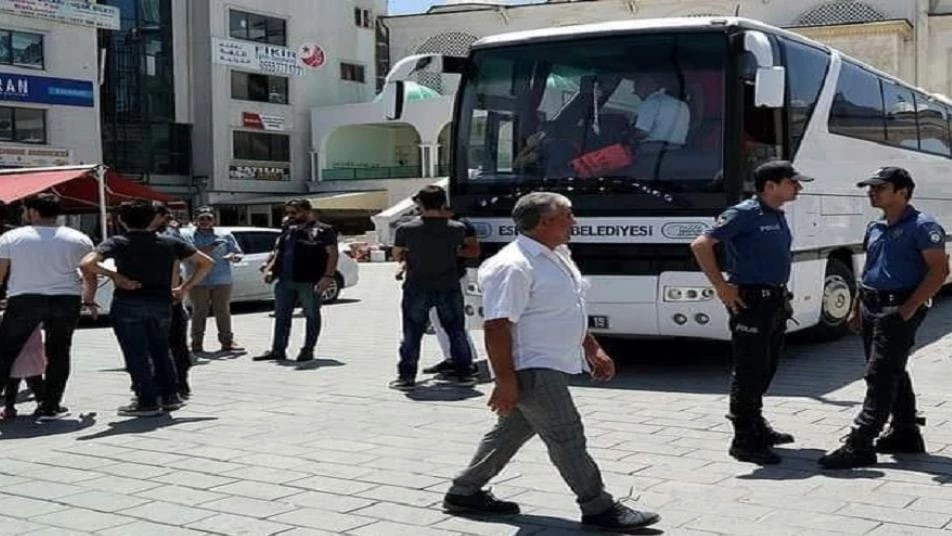 "رايتس ووتش": تركيا رحلت مئات...
