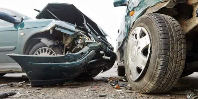 وفاة ثلاثة أشخاص دهسا من قبل س...