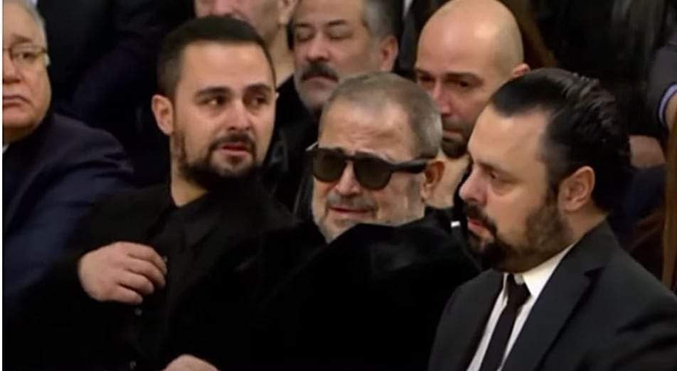 على أنغام "يوم الوداع".. تشييع...