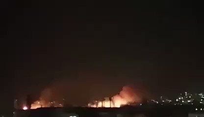 قصف جويّ يستهدف قافلة إيرانية...