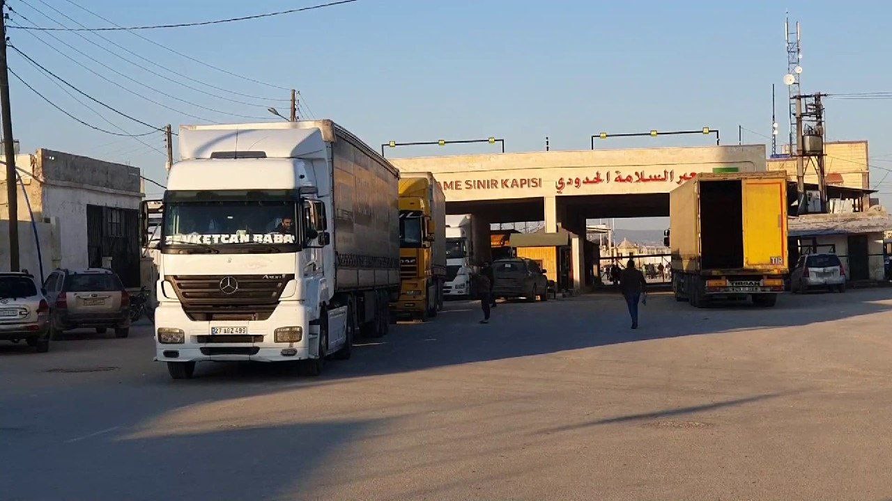 من معبر باب السلامة.. دخول أول...