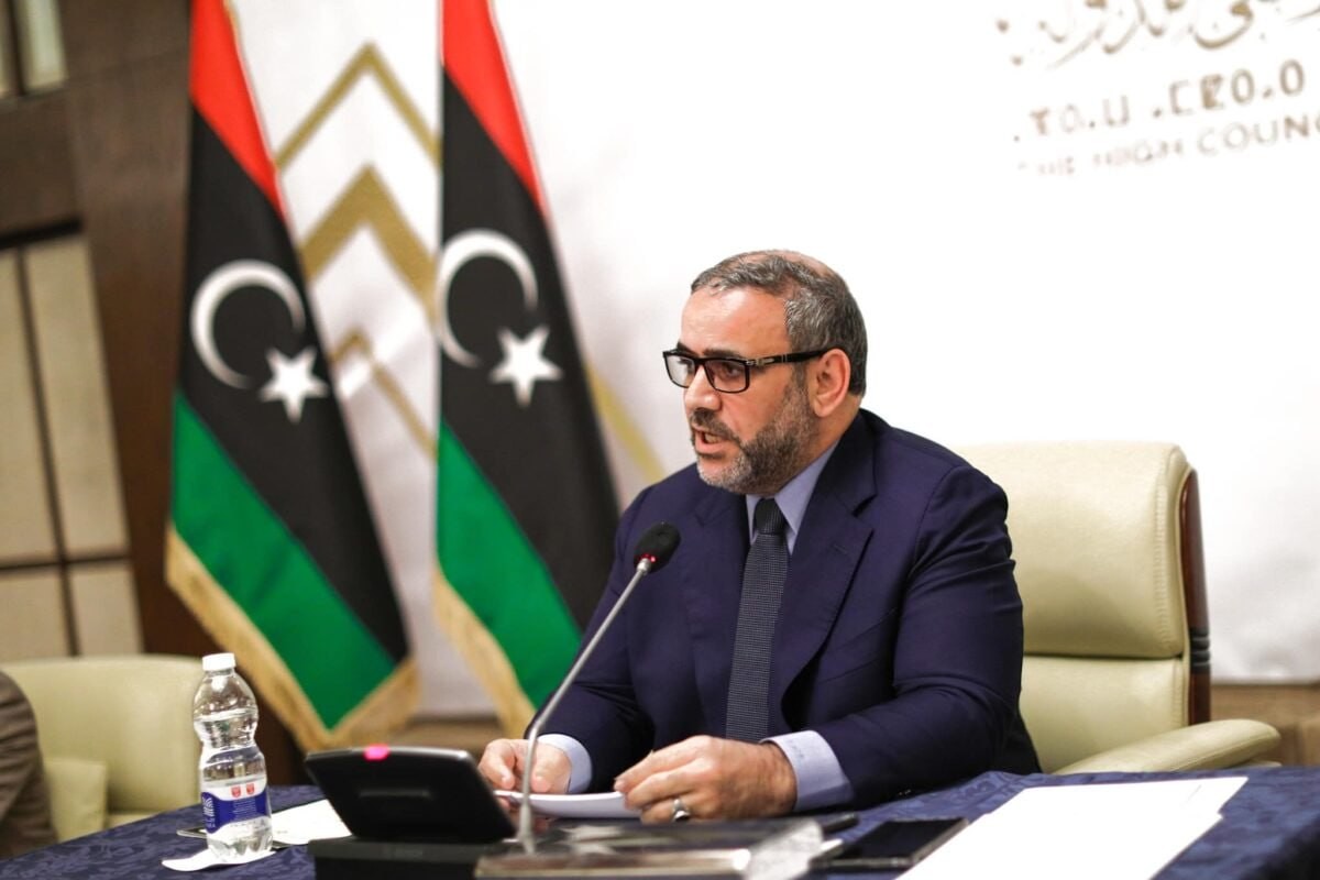 مسؤول ليبي كبير يهاجم زيارة رئ...