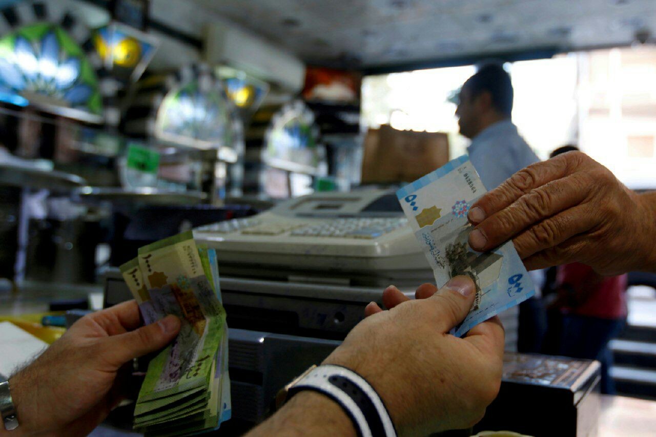 تراجع.. سعر صرف الليرة أمام ال...