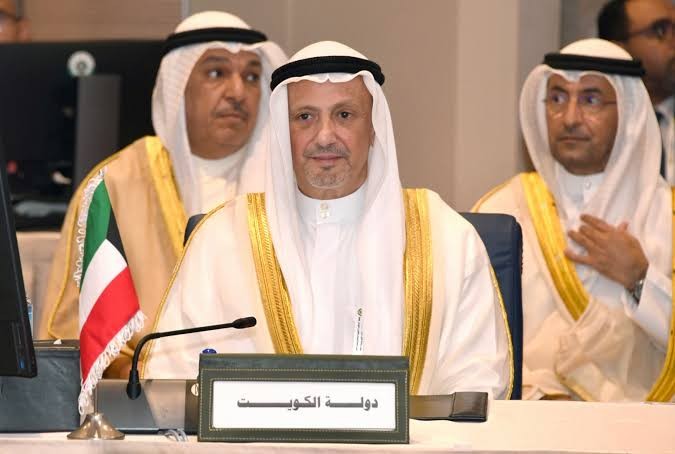 الخارجية الكويتية تطالب نظام ا...