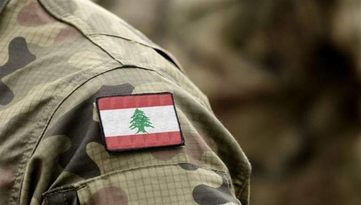 اعتقال سوريين ولبنانيين في حمل...