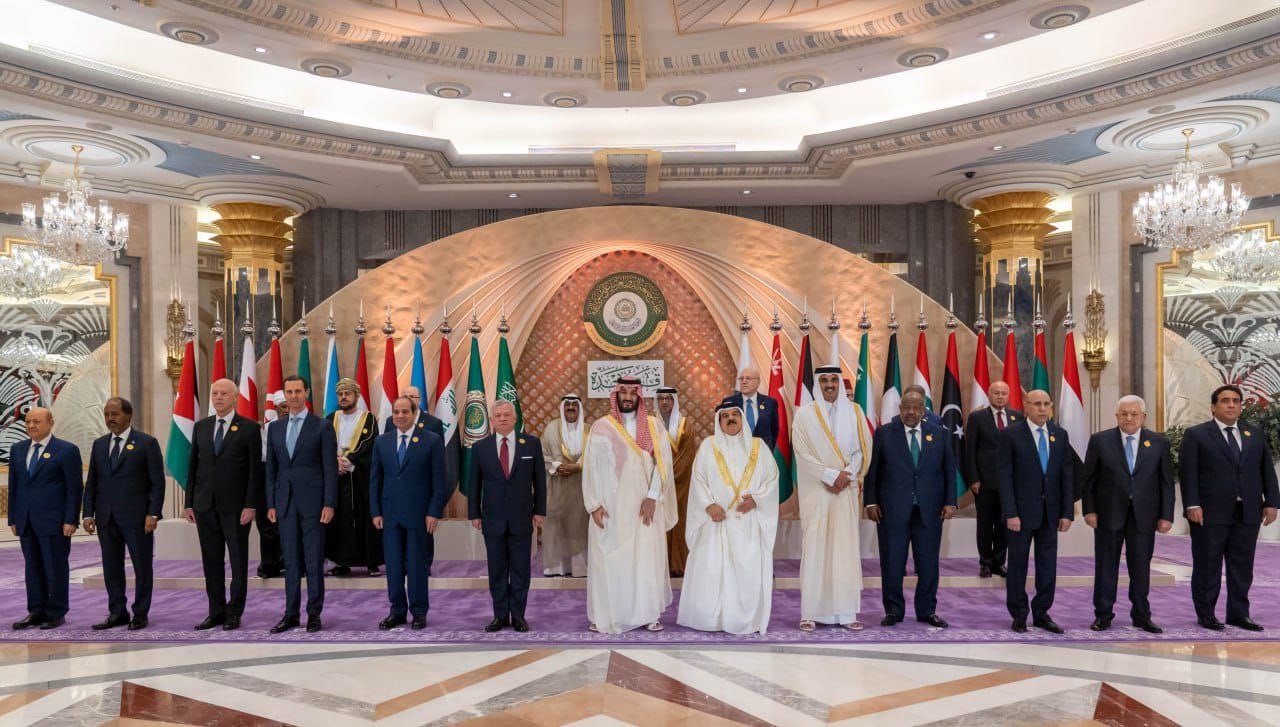 مشروع البيان الختامي للقمة الع...