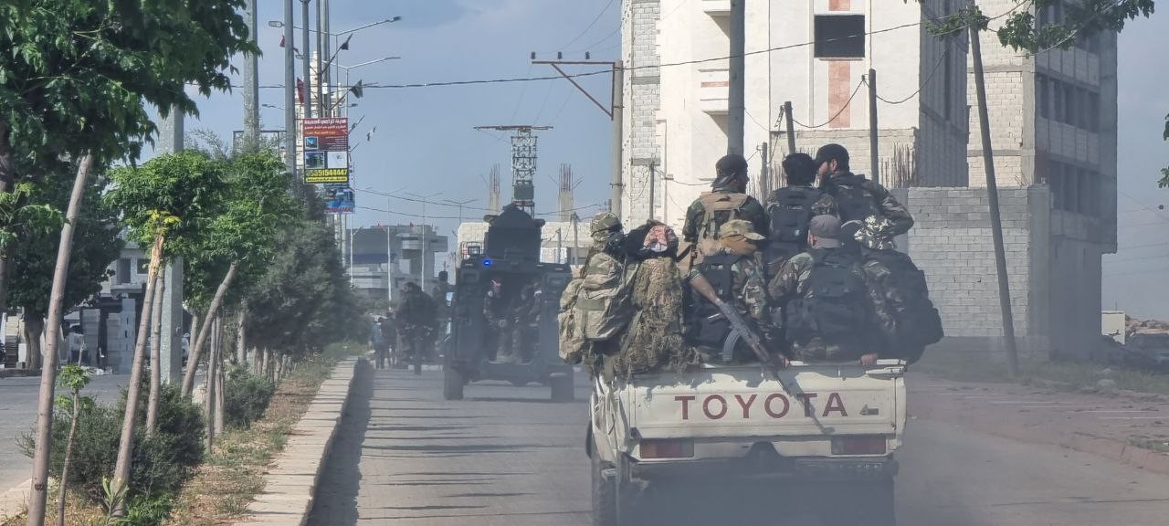 خلاف بين عناصر فصيل من "الجيش...