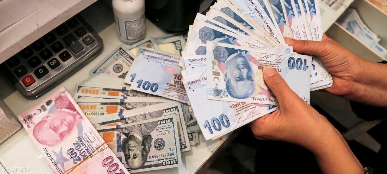 الليرة التركية تنهار أمام الدو...