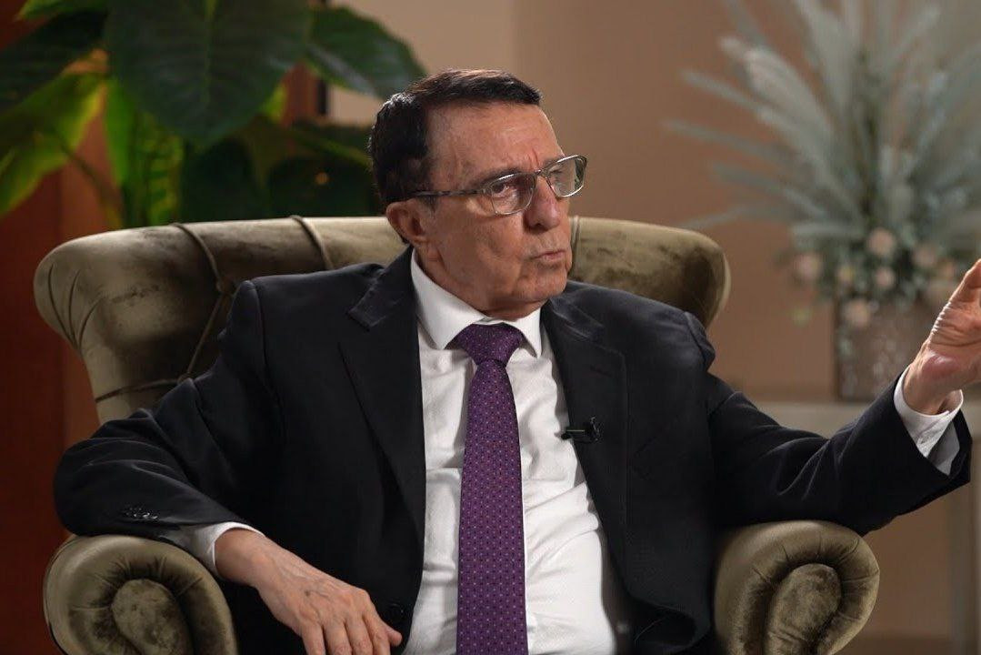 رياض نعسان آغا: الأمريكيون قال...