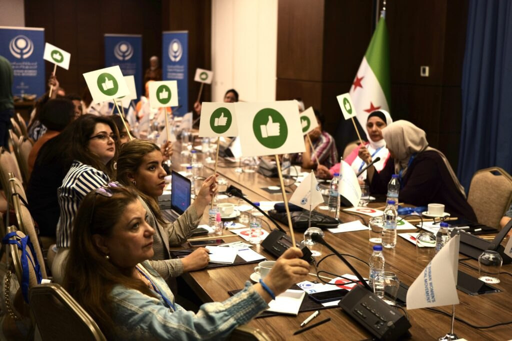 "بيدرسن" يؤكد على ضرورة مشاركة...