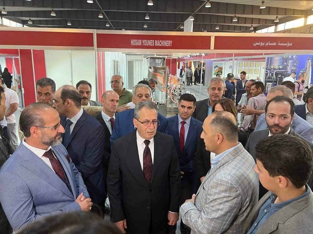 "وزير النفط" يتوقع اكتشاف حقول...