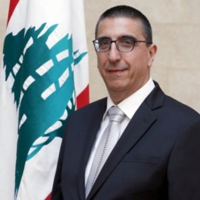هيكتور حجار: رئيس الحكومة يقف...