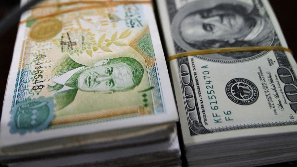 سعر صرف الليرة السورية أمام ال...