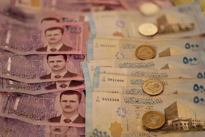 خبيرة اقتصادية تكشف تواطؤ حكوم...