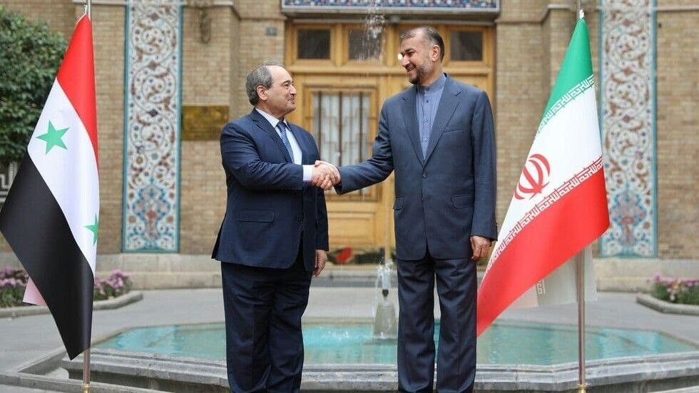 وزير الخارجية الإيراني يصل دمش...