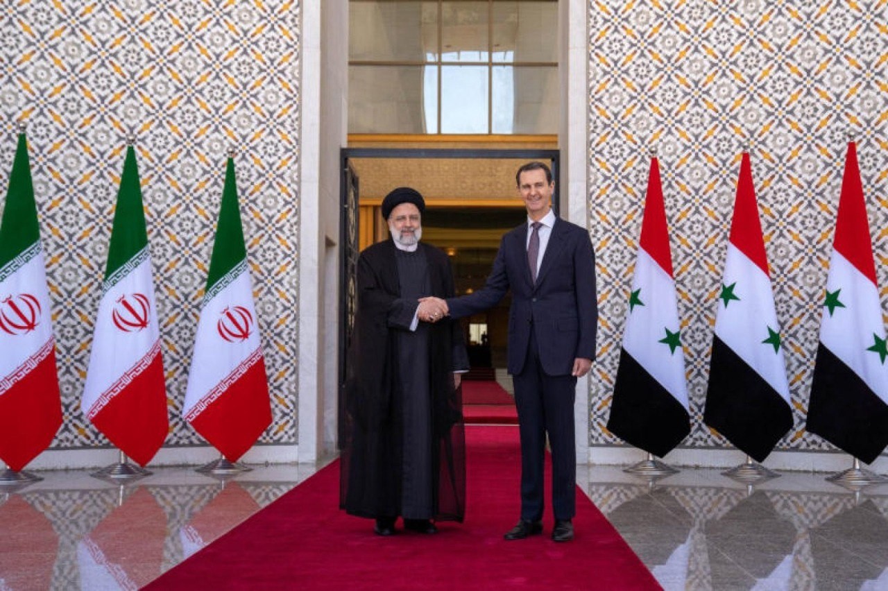 وثائق استخباراتية تحذر طهران م...