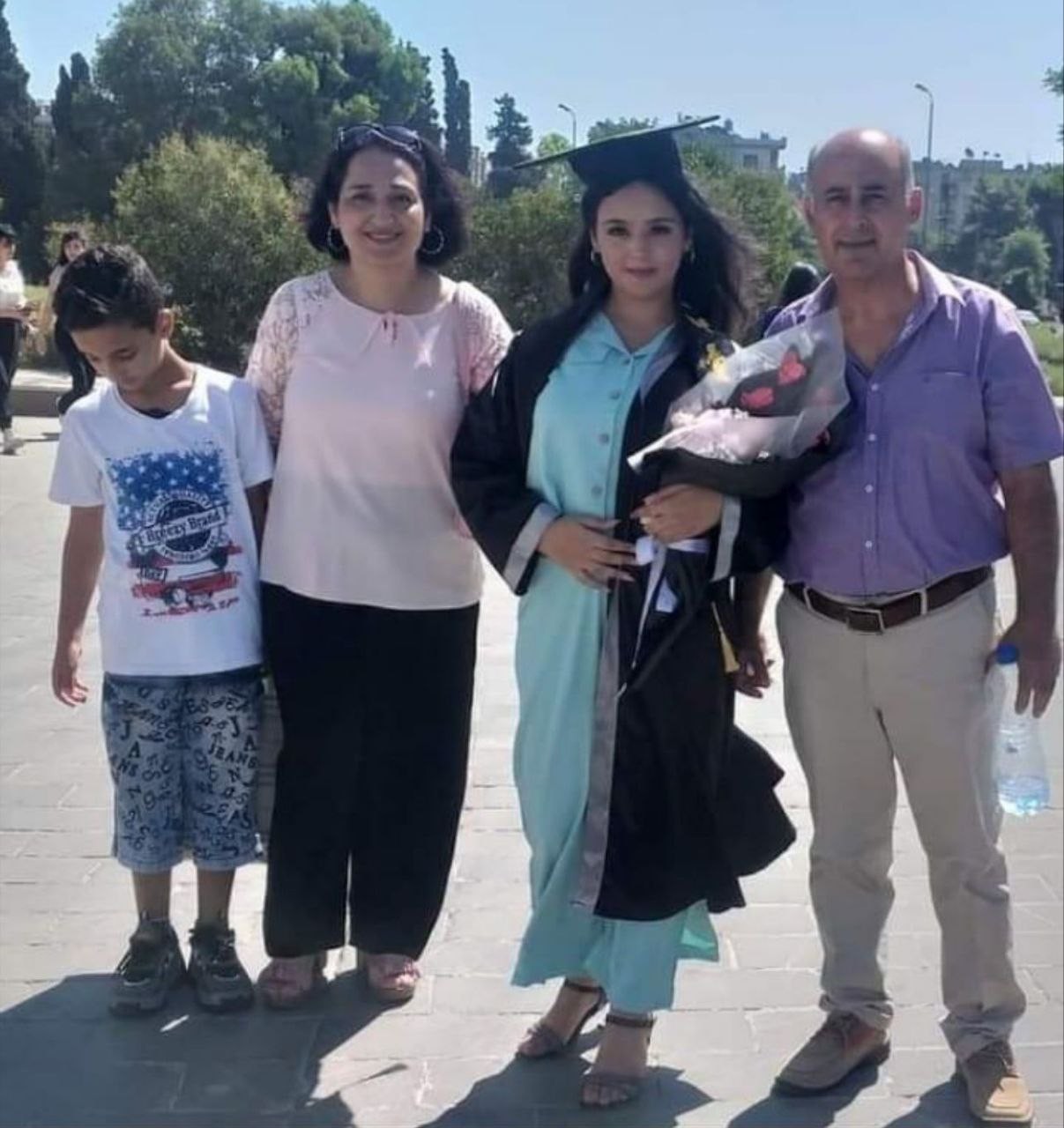 برصاص عنصر من ميليشيا موالية.....