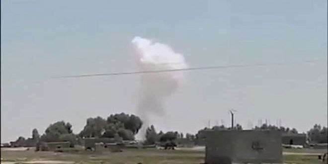 قصف يستهدف قاعدة "حقل العمر" ف...
