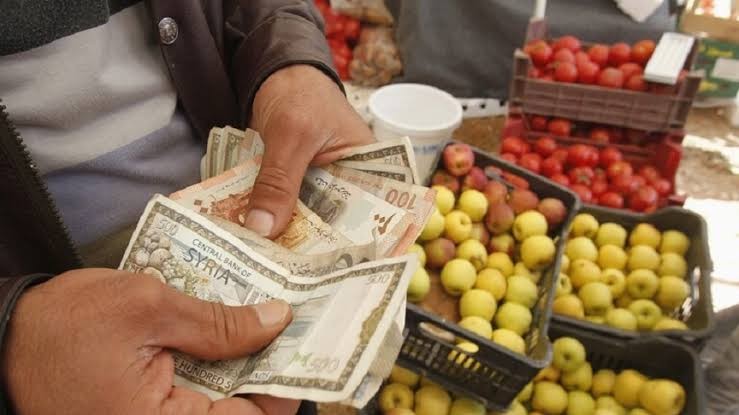 تقديرات بارتفاع أسعار السلع ال...