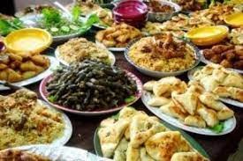وجبة إفطار العائلة خلال شهر رم...