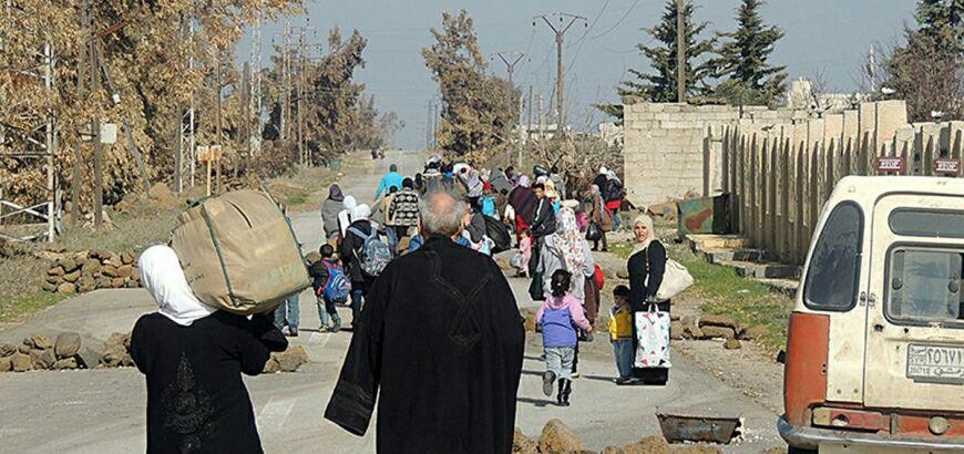 مناشدات لمساعدة النازحين في در...