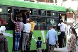 المواصلات عقبة تضغط على الطلاب...