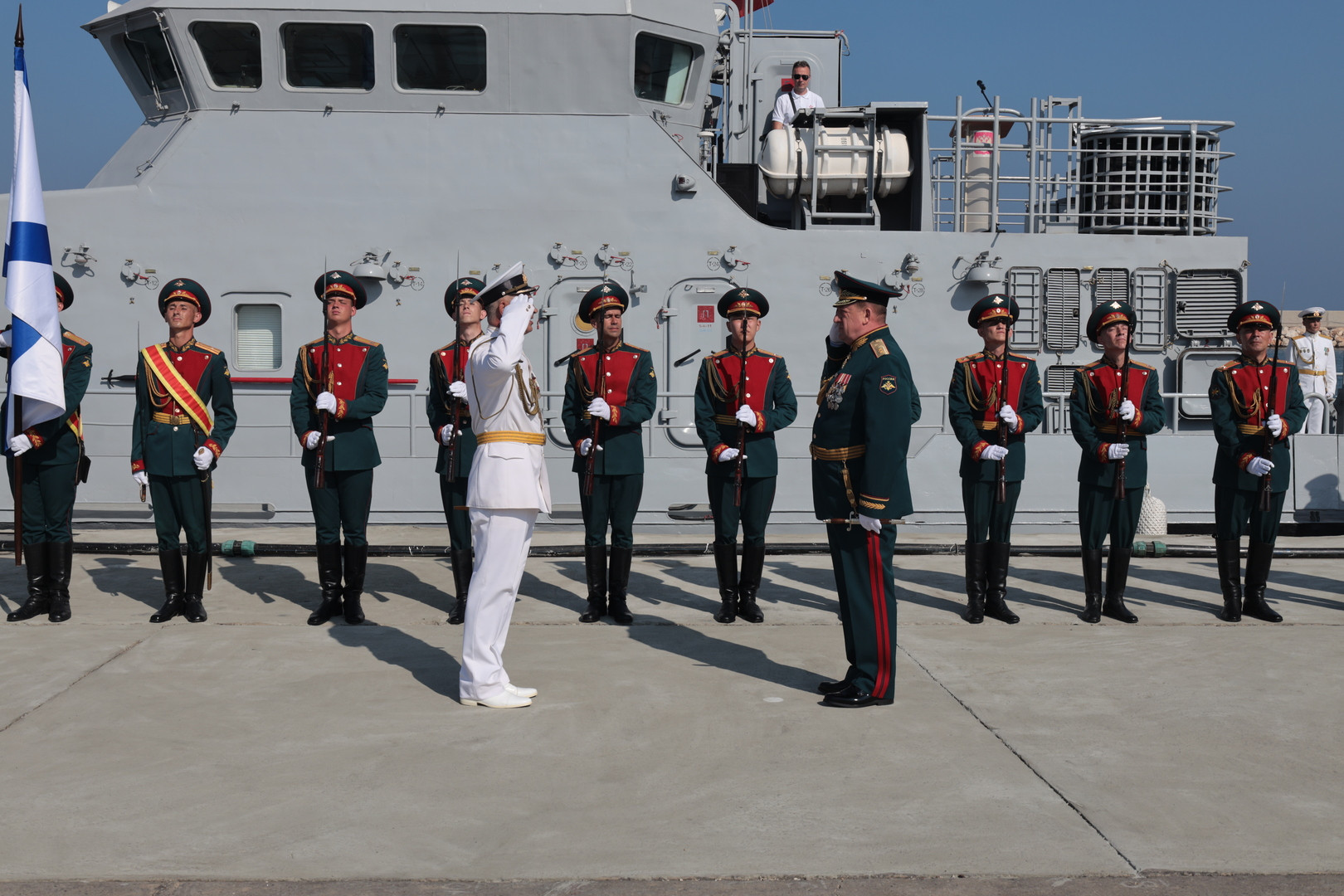 روسيا تحتفل بيوم البحرية في مي...