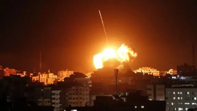 "ثوري إيران" ينعي أحد مستشاريه...