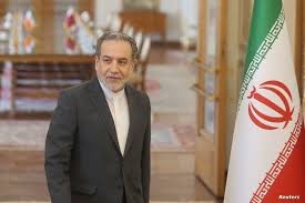 وزير الخارجية الإيراني عباس عر...