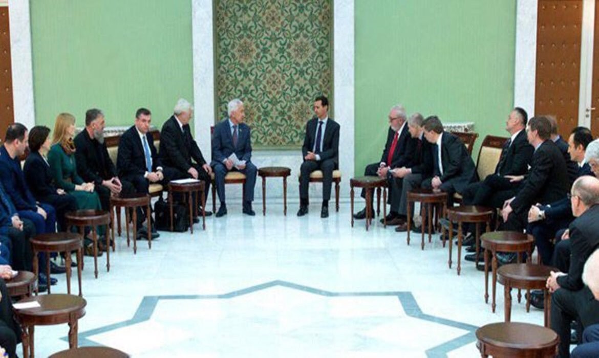 لقاء بشار الكيماوي يطيح رئيس ا...