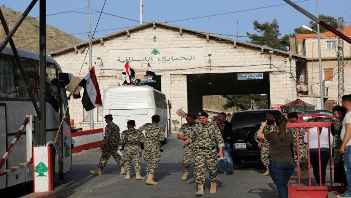 بوساطة لبنانية.. النظام يفرج ع...