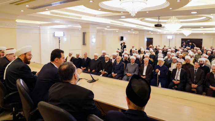 اﻷسد يحاضر عن التوحيد وقشور ال...