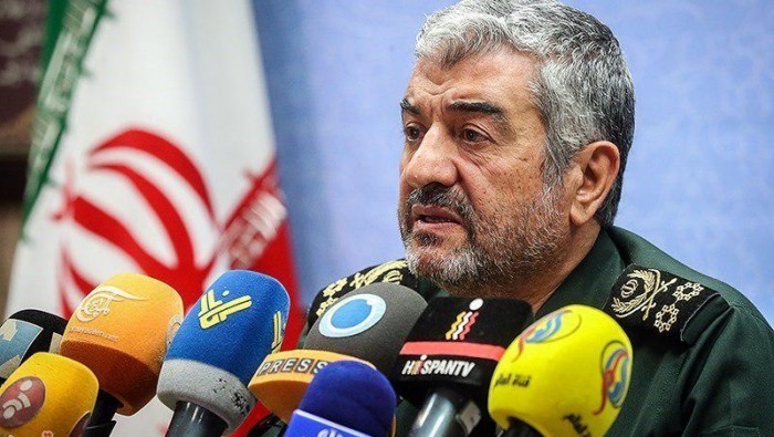إيران تعلن إبقاء قواتها في سور...
