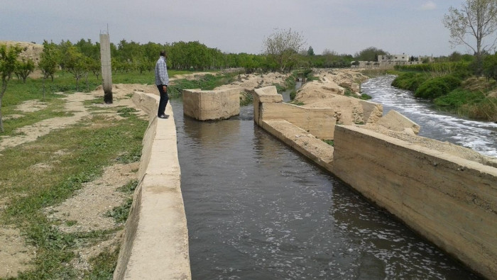 انعدام الصحة والتعليم والمياه....