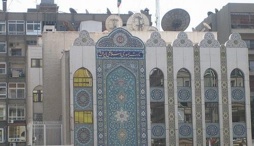 إيران تمنح الجنسية السورية لعن...