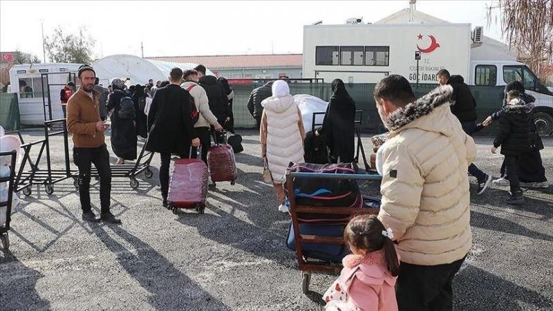 قريباً... زيارة الطلاب السوريي...