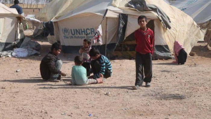 مقتل ثلاثة نازحين برصاص "الآسا...