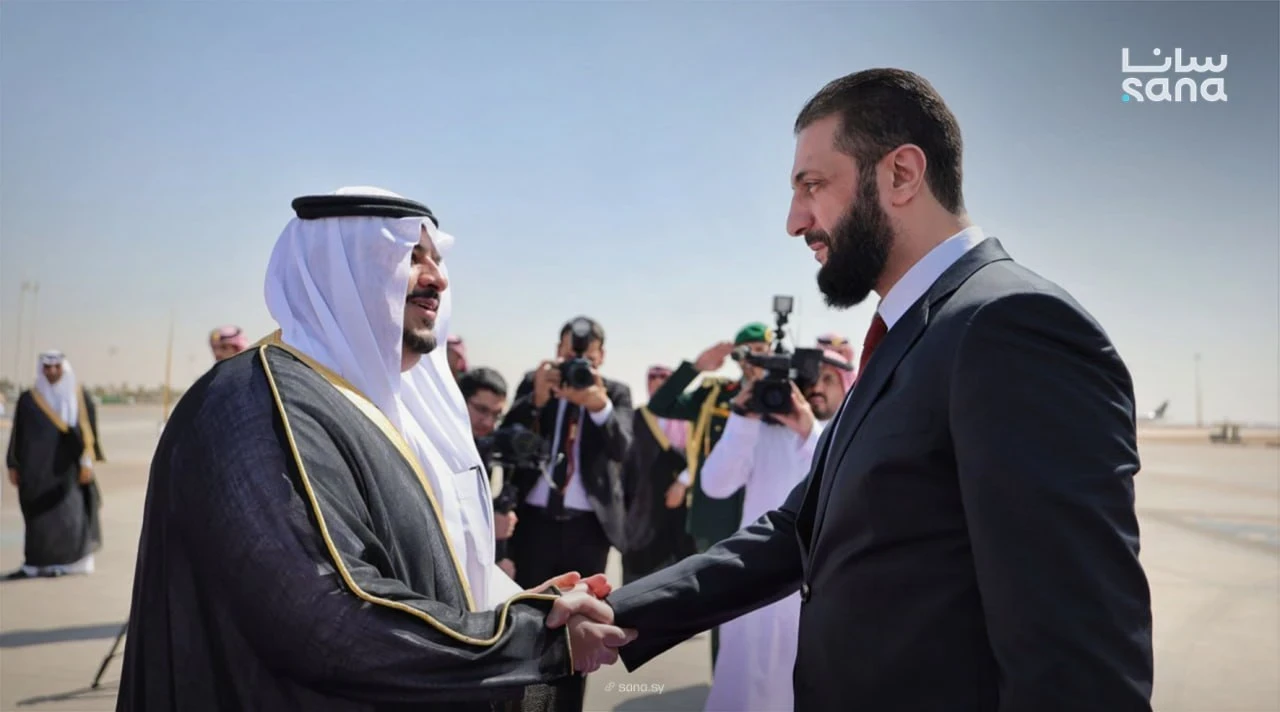 الشرع يصل الرياض للمشاركة في م...